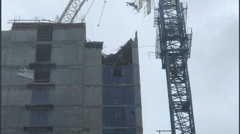 Γερανός κατέρρευσε πάνω σε κτίριο στο Μαϊάμι από τον τυφώνα «Ίρμα» (βίντεο)